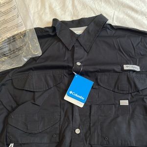 Black Columbia fishing shirt